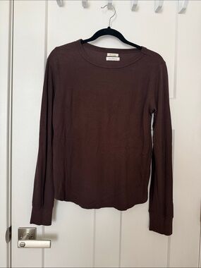 Neuflora- Dark Chocolate Brown Long-Sleeve Crewneck Tee